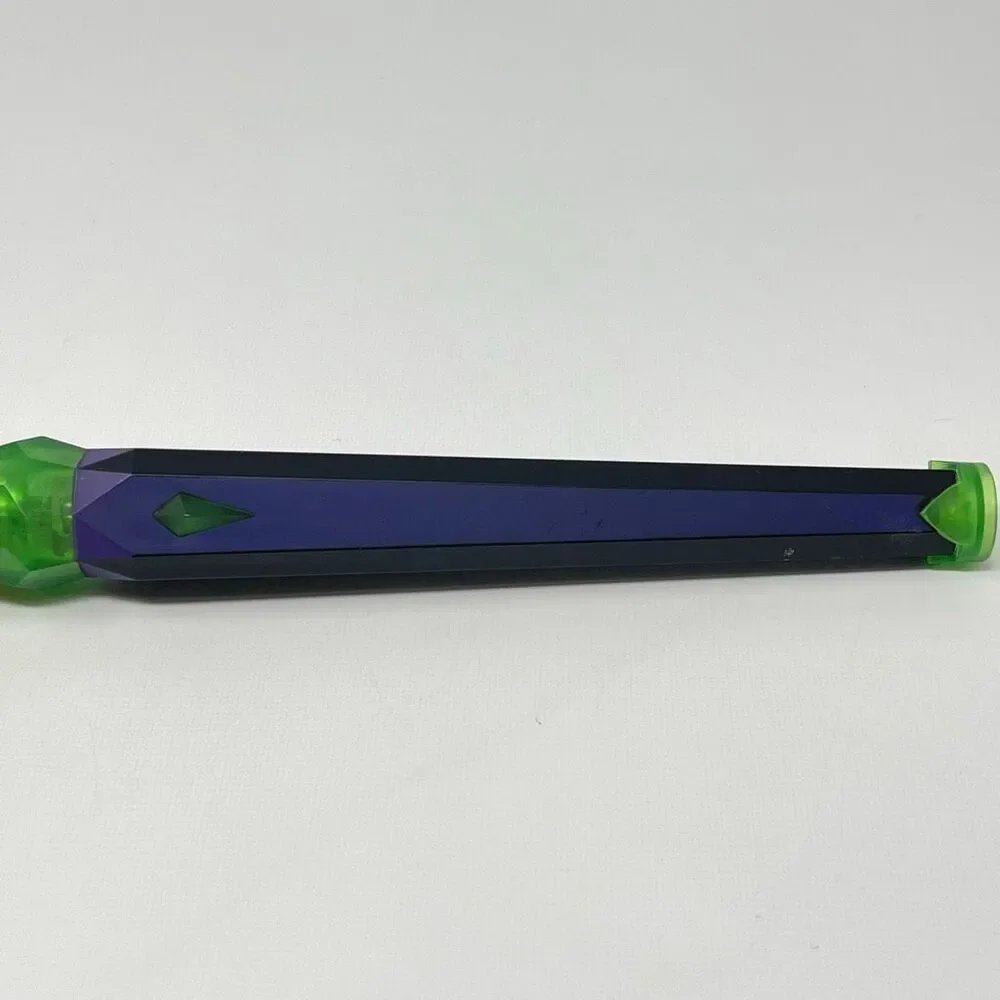 MagiQuest Great Wolf Lodge Wand Green Gem Purple Blue Vine Works 2022 No Topper